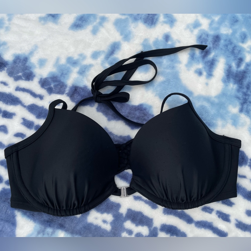 Hollister Women's Size 34D Bikini Swimsuit Top Black